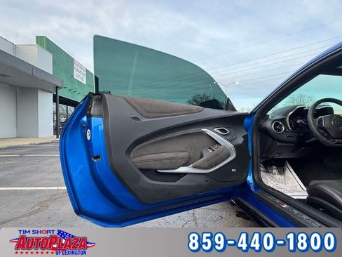 Used 2018 Chevrolet Camaro ZL1 image 56