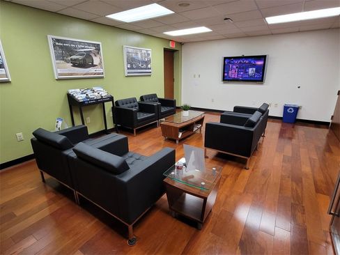 Used 2017 Subaru Outback 3.6R Limited image 10