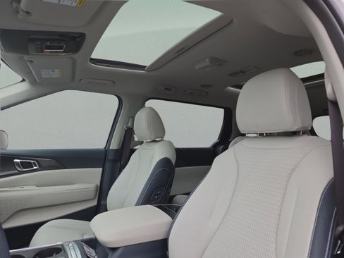 New 2026 Kia Carnival SX Prestige FWD image 18