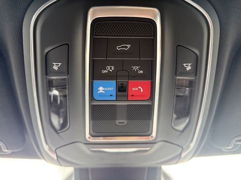 New 2026 Jeep Cherokee Limited image 11