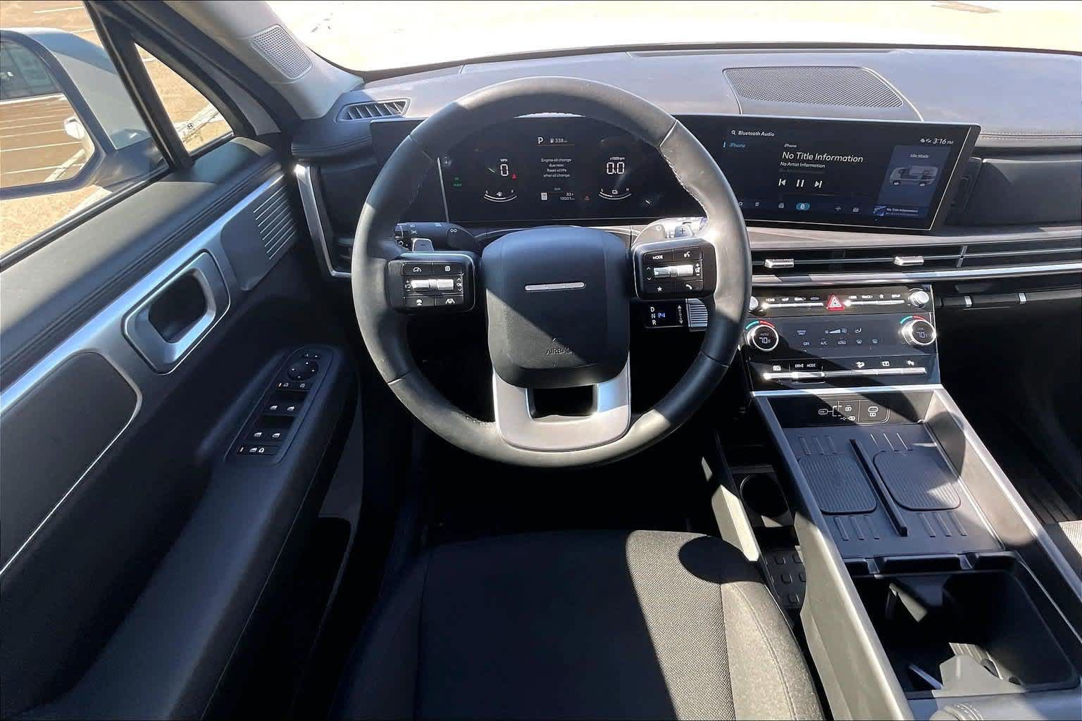 Used 2026 Hyundai Santa Fe SE FWD image 13