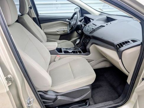 Used 2018 Ford Escape SE FWD image 19