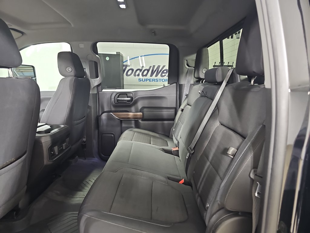 Used 2020 Chevrolet Silverado 1500 LT Trail Boss AWD/4WD image 17