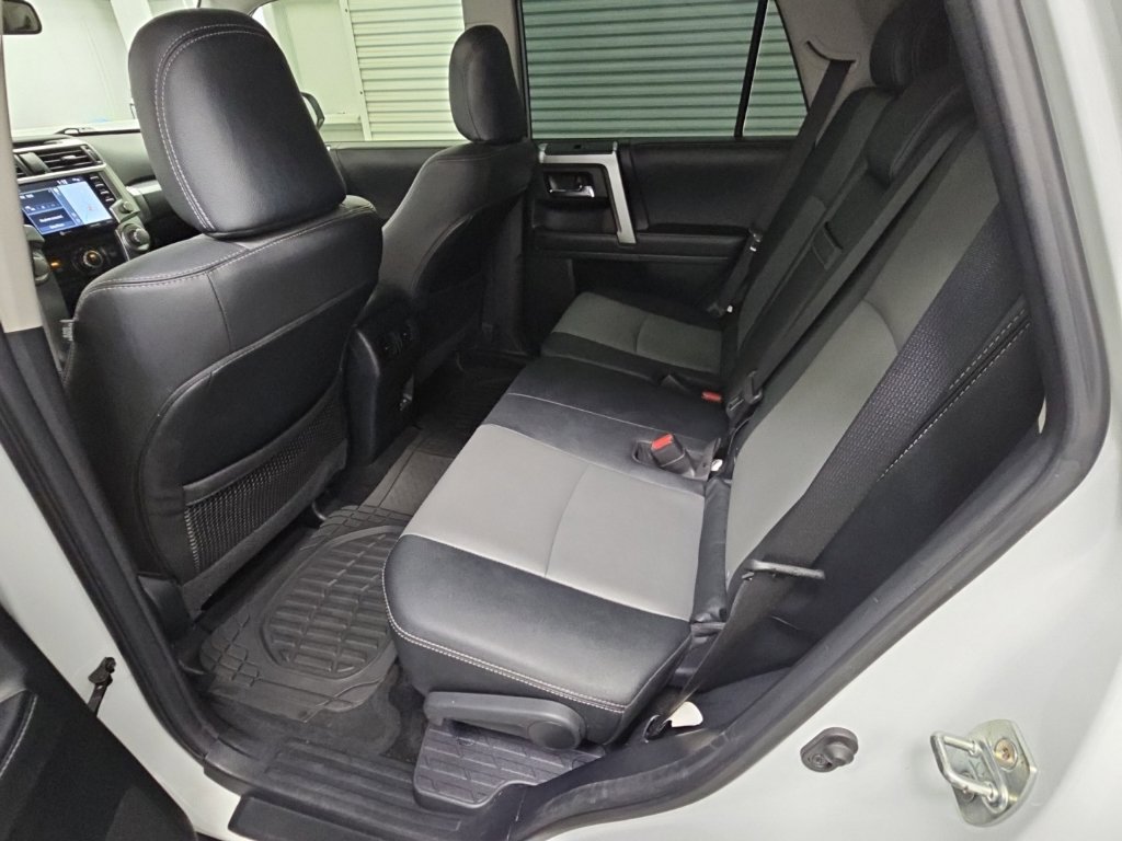 Used 2024 Toyota 4Runner SR5 Premium w/ Moonroof Package RWD image 32