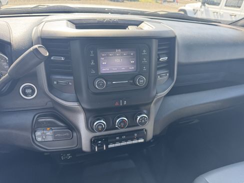 Used 2022 RAM 3500 Tradesman w/ Chrome Appearance Group image 17