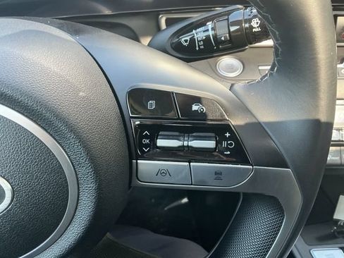 Certified 2024 Hyundai Elantra SEL w/ Convenience Package FWD image 21