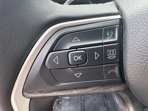 Used 2023 Jeep Grand Cherokee L Limited AWD/4WD image 29