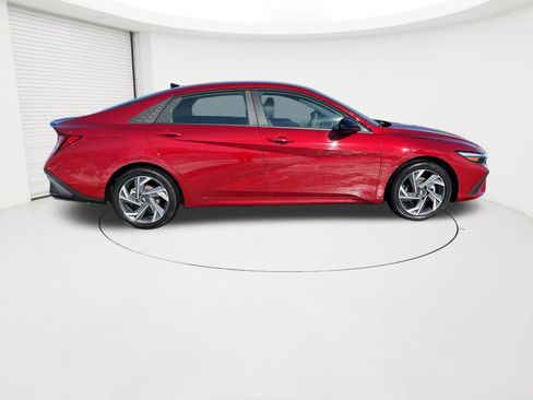 New 2025 Hyundai Elantra Sport image 5