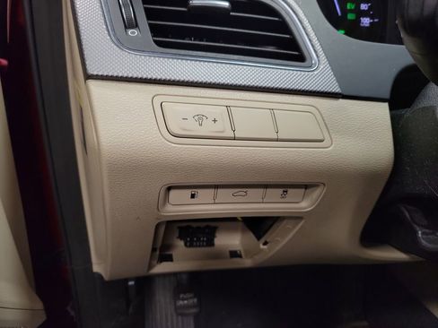 Used 2016 Hyundai Sonata SE FWD image 22