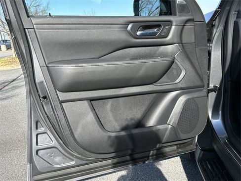 New 2025 Nissan Armada PRO-4X image 11