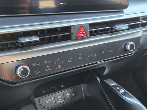 New 2026 Kia Sorento S w/ S Panoramic Sunroof Package FWD image 14