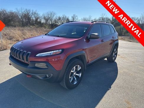 Used 2014 Jeep Cherokee Trailhawk w/ Comfort/Convenience Group image 7