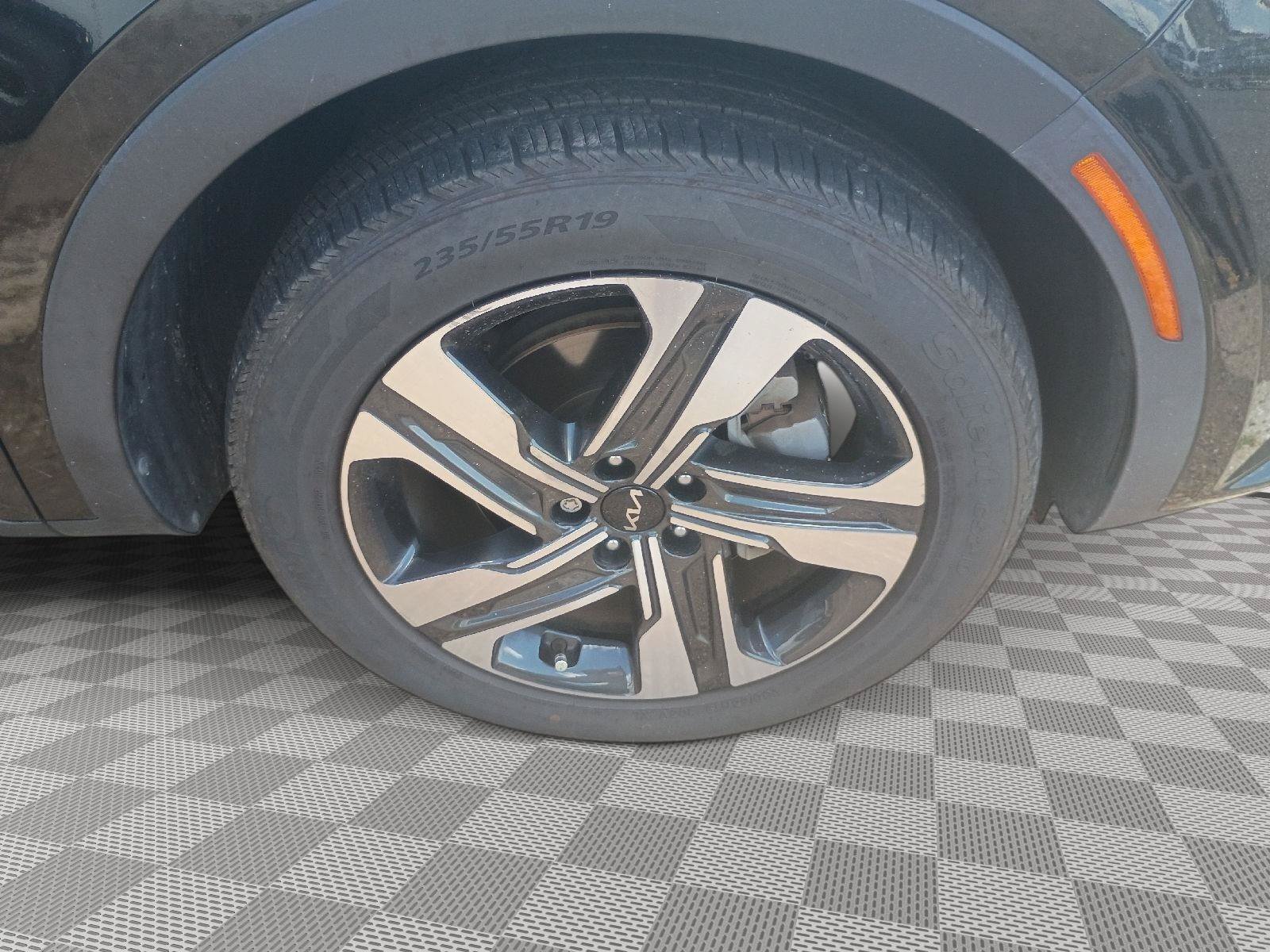Used 2022 Kia Sorento EX AWD/4WD image 7
