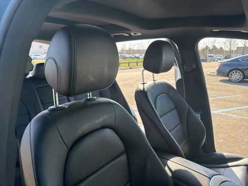 Used 2020 Mercedes-Benz GLC 300 4MATIC image 95