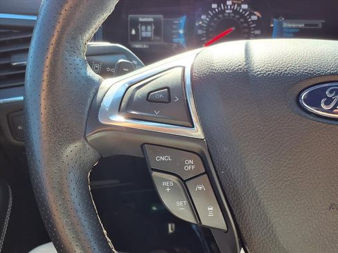 Certified 2022 Ford Edge ST w/ Equipment Group 401A image 17