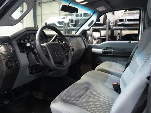 Used 2015 Ford F250 XLT w/ XLT Value Package image 31