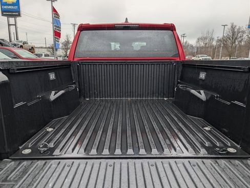 Used 2024 Toyota Tacoma TRD Off-Road image 19