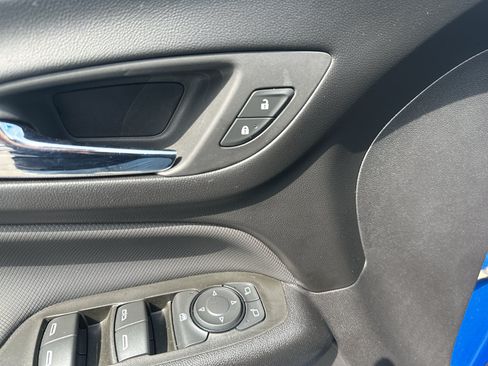Used 2024 Chevrolet Equinox RS w/ RS Leather Package AWD/4WD image 19