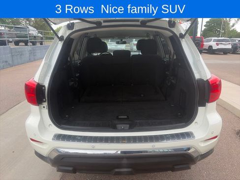 Used 2020 Nissan Pathfinder SV FWD image 12