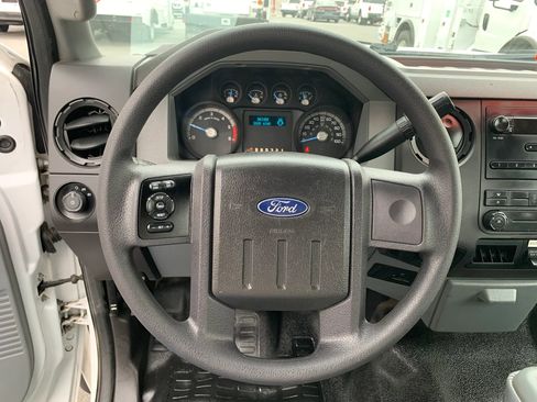 Used 2011 Ford F550 2WD Regular Cab Super Duty w/ Payload Upgrade Pkg image 11