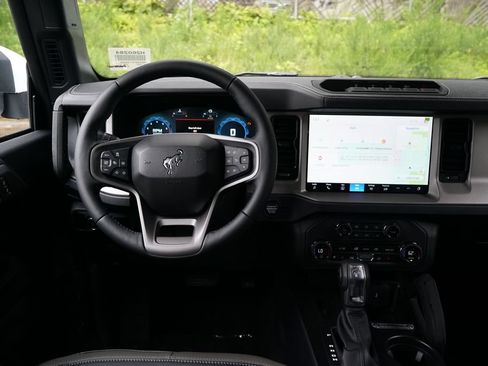 New 2026 Ford Bronco Outer Banks w/ Sasquatch Package AWD/4WD image 10