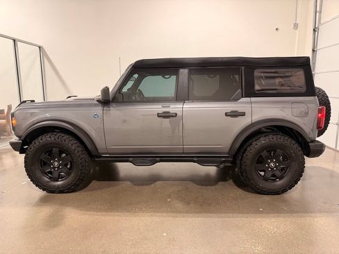 Used 2023 Ford Bronco Black Diamond AWD/4WD image 8