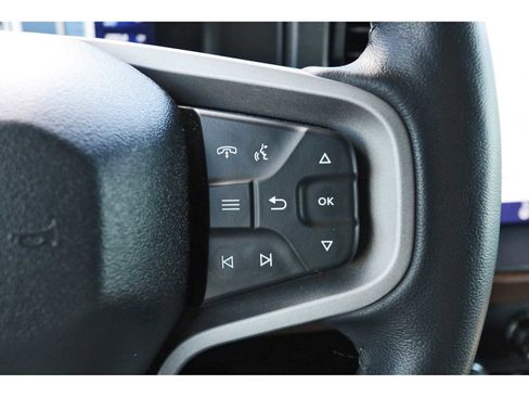 Used 2024 Ford Bronco Outer Banks AWD/4WD image 16