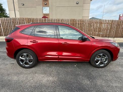 Used 2023 Ford Escape ST-Line w/ Tech Pack #1 image 4