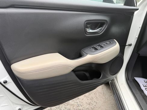 Used 2024 Honda HR-V LX image 13