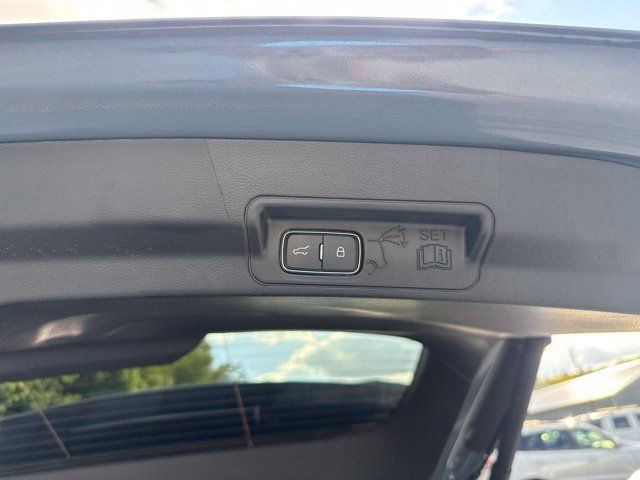 Used 2025 Ford Explorer ST w/ Sun And Sound Package RWD image 24