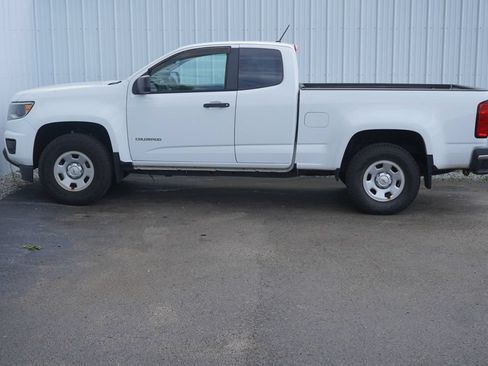 Used 2019 Chevrolet Colorado W/T RWD image 3