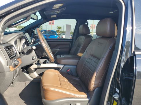 Certified 2021 Nissan Titan Platinum Reserve image 13
