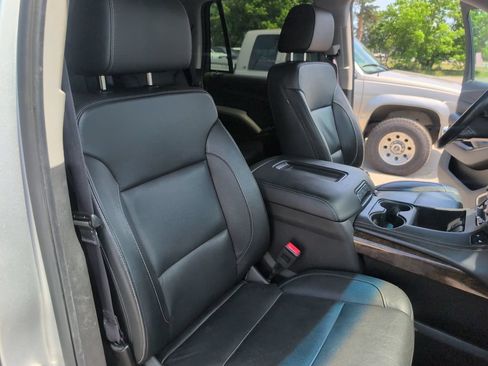 Used 2017 Chevrolet Tahoe LT AWD/4WD image 18