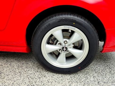 Used 2009 Ford Mustang GT RWD image 9