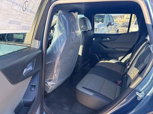 New 2026 Chevrolet Equinox LT image 6