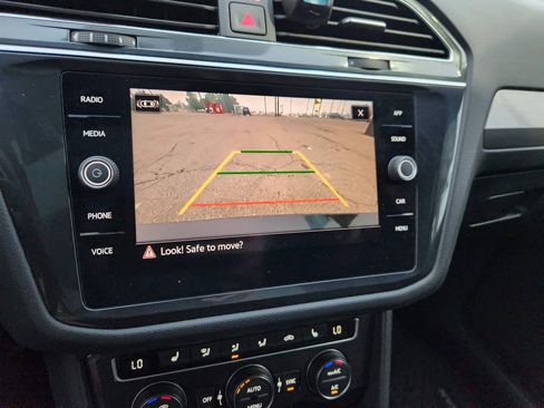 Used 2021 Volkswagen Tiguan SE R-Line w/ 2-Row Tiguan MDO Package AWD/4WD image 30