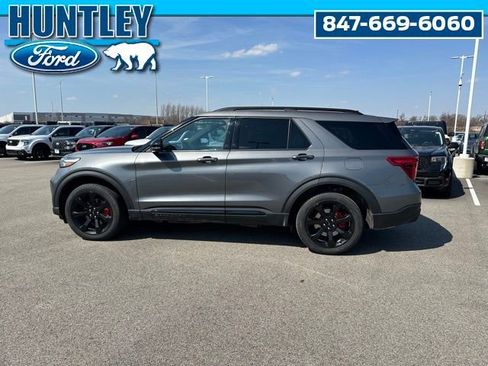 Used 2023 Ford Explorer ST w/ Technology Package image 6