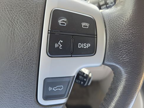 Used 2013 Toyota Land Cruiser AWD/4WD image 23