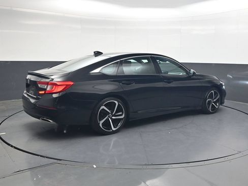 Used 2019 Honda Accord Sport image 4