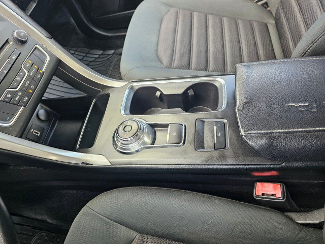 Used 2018 Ford Fusion SE w/ Fusion SE Technology Package FWD image 32