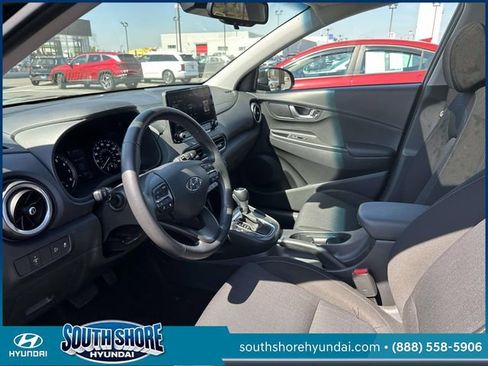 Certified 2023 Hyundai Kona SEL w/ Convenience Package image 16