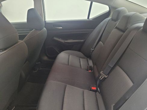 Used 2022 Nissan Altima 2.5 S FWD image 18