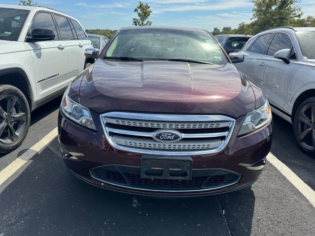 Used 2011 Ford Taurus Limited w/ 303A Rapid Spec Order Code FWD image 2