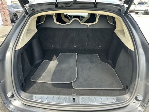 Used 2017 Tesla Model X 100D image 8