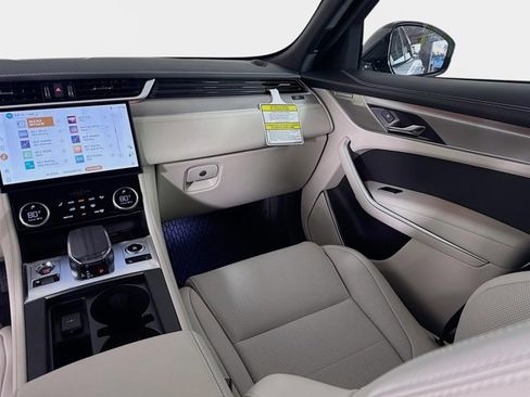 New 2026 Jaguar F-PACE R-Dynamic S image 26