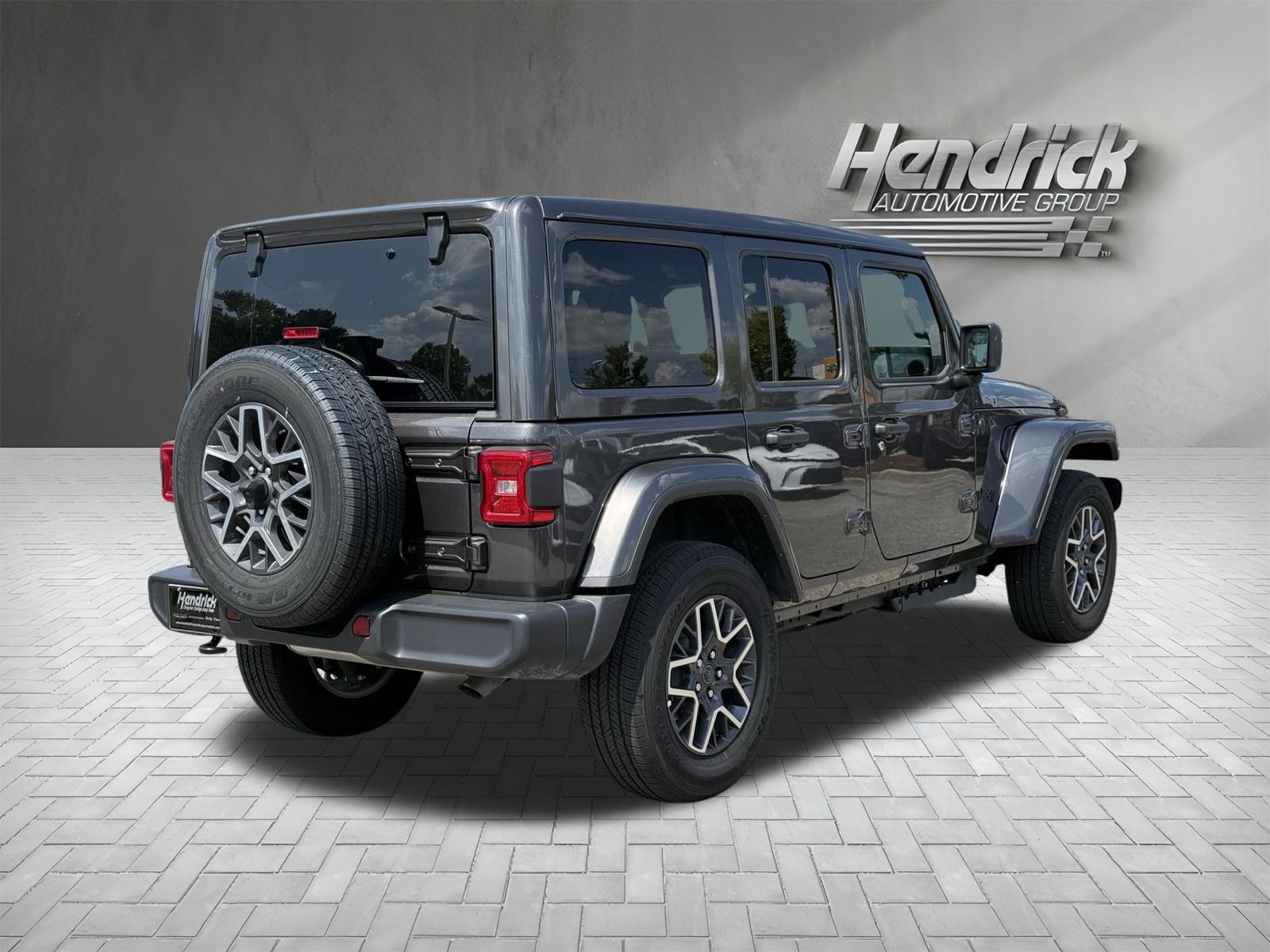 Used 2026 Jeep Wrangler Unlimited Sahara AWD/4WD image 10