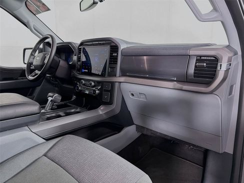 Used 2024 Ford F150 Lightning XLT AWD/4WD image 32