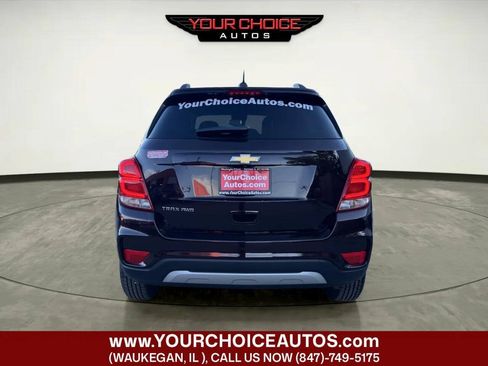 Used 2022 Chevrolet Trax LT w/ LT Convenience Package AWD/4WD image 9