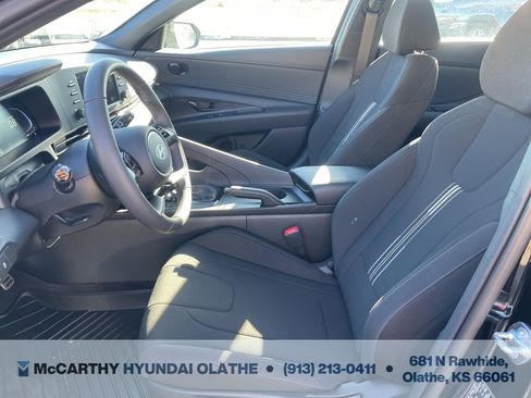 Certified 2025 Hyundai Elantra Sport image 4