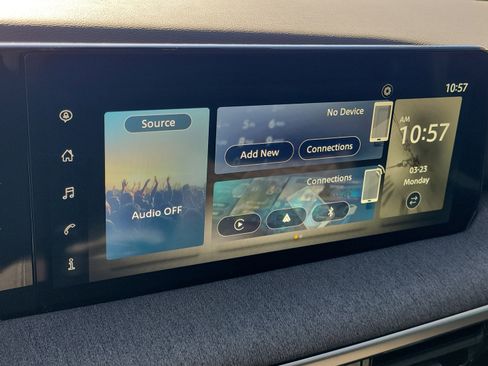 Certified 2025 Nissan Kicks SV FWD image 26